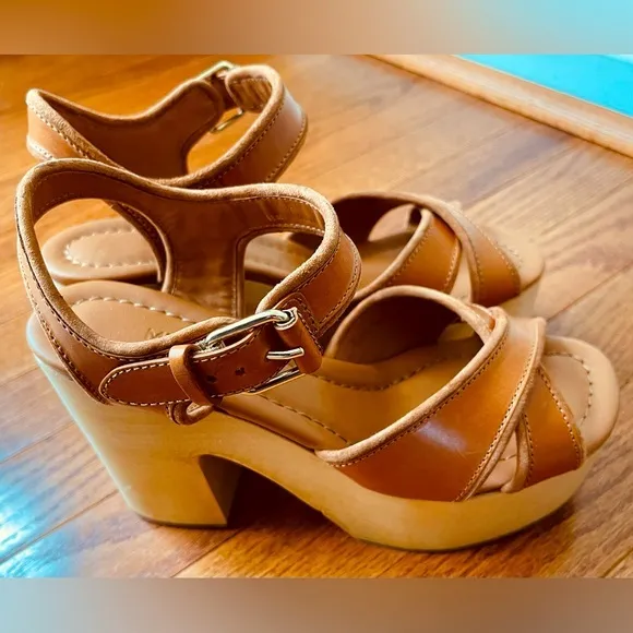 EM ME Women's 70’s Clog Tan Platform Sandals SIZE‎ 8