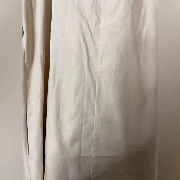 Embroidered puff sleeve Beige, and white dress, modern size small