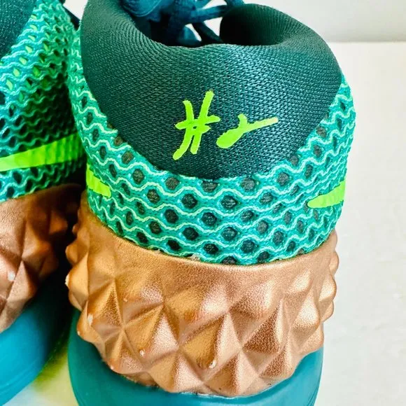EUC NIKE KYRIE IRVING 1 FLY TRAP GREEN SNEAKERS SHOES 717219-313 6.5Y