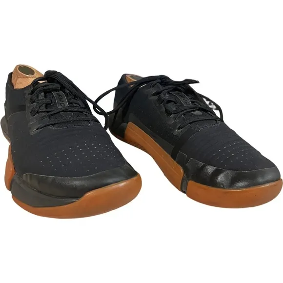 EUC Under Armour Mens Size US 8 Black Gum Bottom Tri Base Reign Trainer Shoes