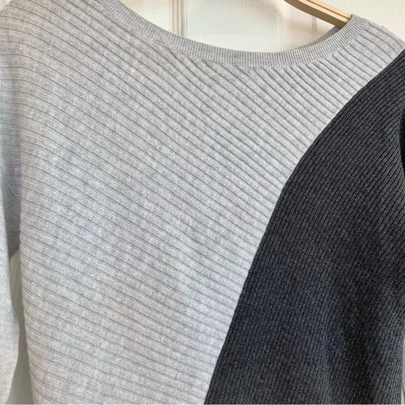EXPRESS Grey Colorblock Ribbed Long Hi-Low Tunic Sweater