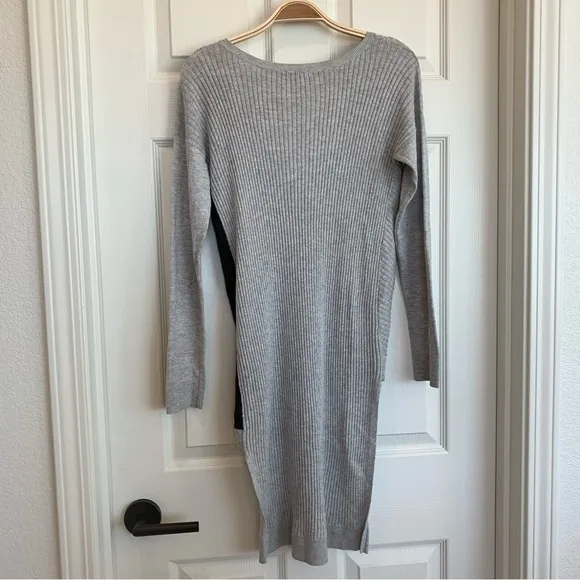EXPRESS Grey Colorblock Ribbed Long Hi-Low Tunic Sweater