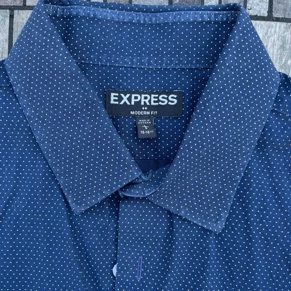 Express Men’s “Modern Fit” Dress Shirt - NWOT
