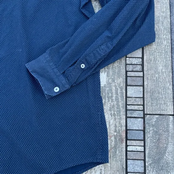 Express Men’s “Modern Fit” Dress Shirt - NWOT