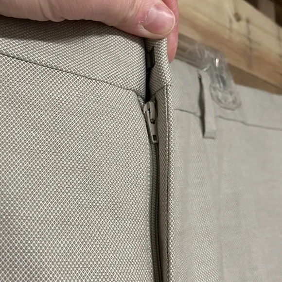 Express size 40x34 light tan color classic stretch dress pants