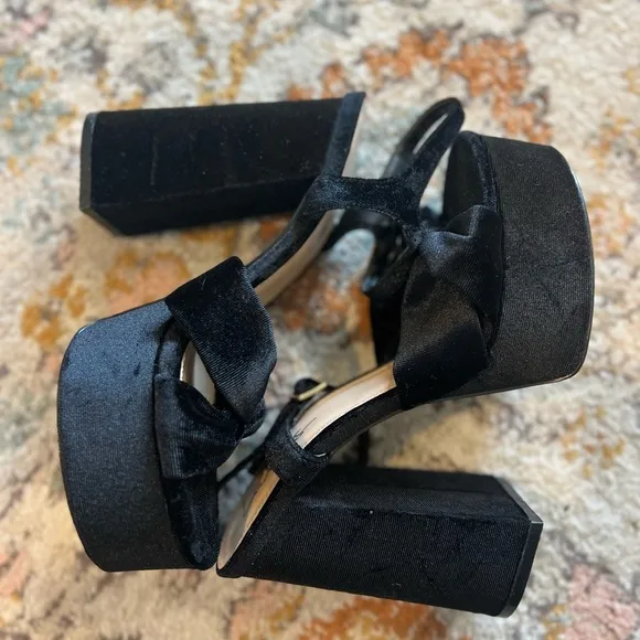Falura Black Velvet Knotted Platform High Heel Sandals