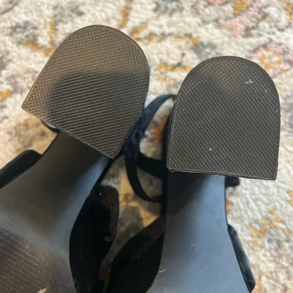 Falura Black Velvet Knotted Platform High Heel Sandals
