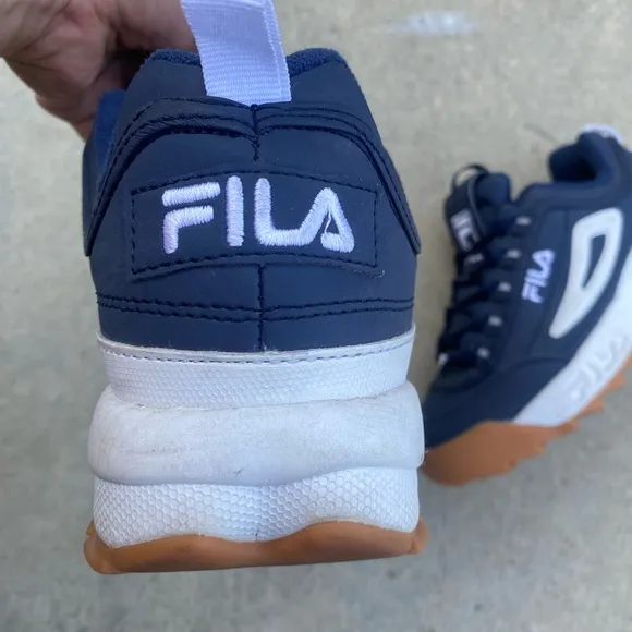 Fila Disruptor II Sneaker, Navy/White Mens Size 6 1/2