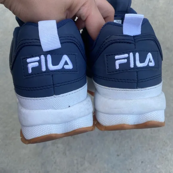 Fila Disruptor II Sneaker, Navy/White Mens Size 6 1/2