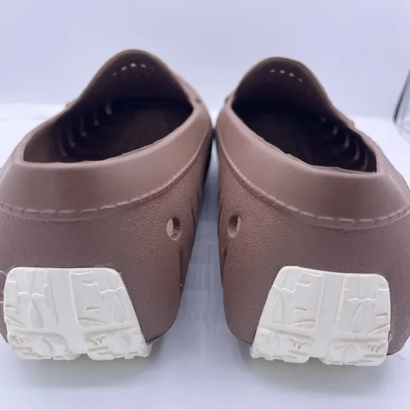 Floafers slip-on comfy lightweight men’s water shoes Size 9