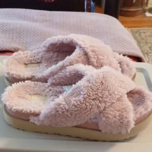 Fluffy Pink Slippers