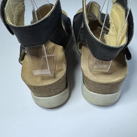 Fly London Womens 37 6.5-7 Wedge Black Leather Gladiator Platform Sandals Shoes