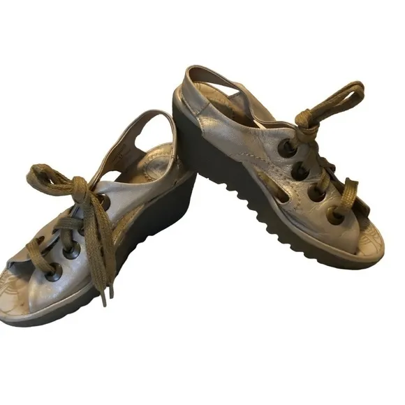Fly London Yuta Lace Up Gold Shimmer Leather Peep Toe Platform Sandals. Size 6.5