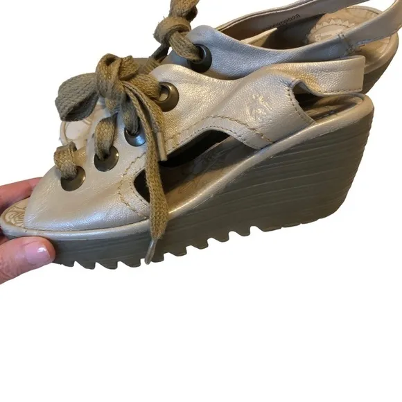 Fly London Yuta Lace Up Gold Shimmer Leather Peep Toe Platform Sandals. Size 6.5