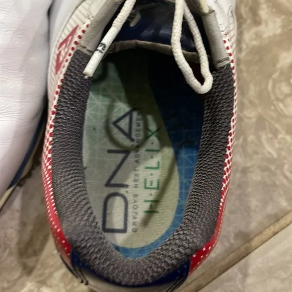 FootJoy Men's D.n.a. Helix  Style Golf Shoes Sz 9W Wide