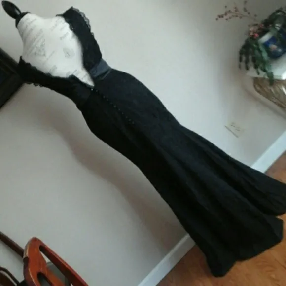 Formal-Evening-Prom Lace-Satin Dress  NWOT