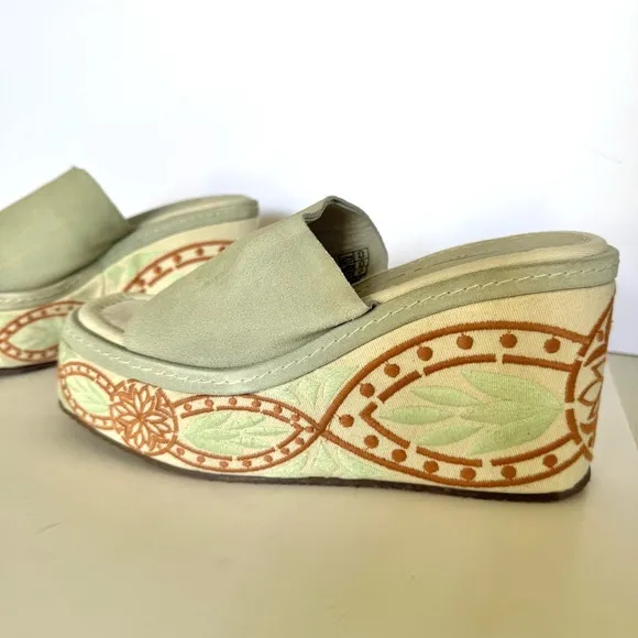 Free People Embroidered Tomorrow Wedge Sandals in Sage Size 7 (38) NIB