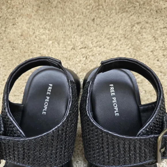Free People NWOT Mandi Weave Sandals Womens 8.5 Black