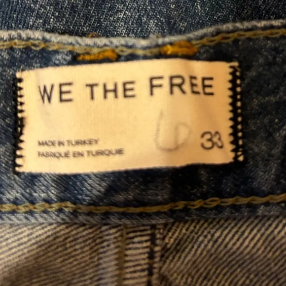 Free People/We the Free Slouchy Denim Montana Jean Shorts in Haven Size 33. NWT