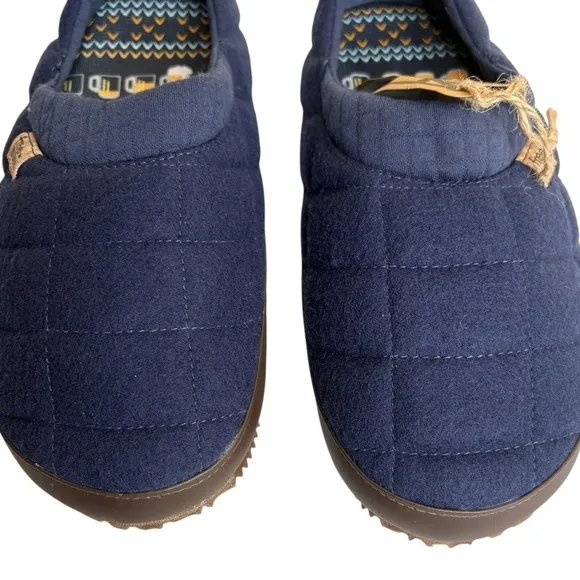 Freewaters Mens sz 10 Navy Norman Quilted Comfy Scuff Slippers New no box