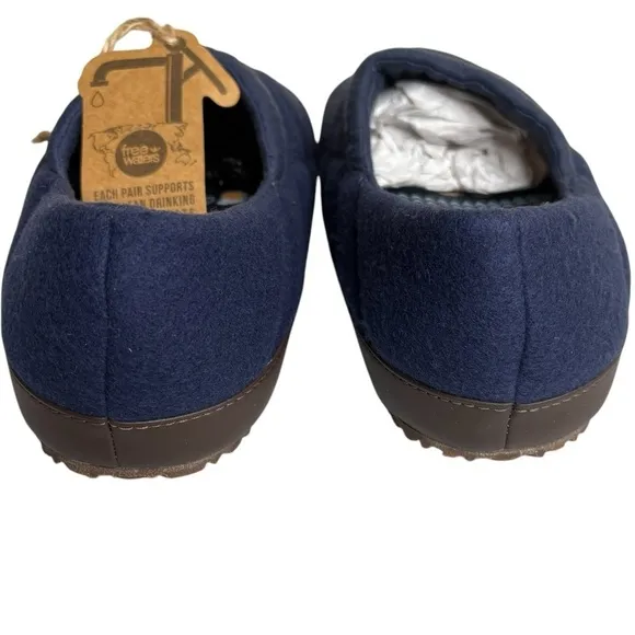 Freewaters Mens sz 10 Navy Norman Quilted Comfy Scuff Slippers New no box