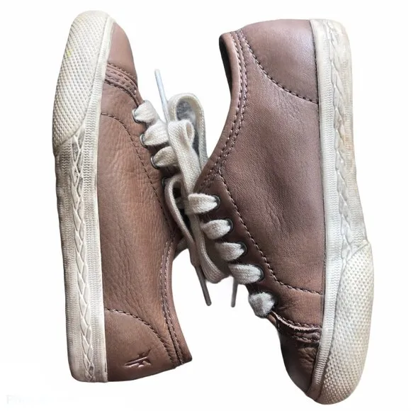 Frye Chambers Low Sneaker in Taupe