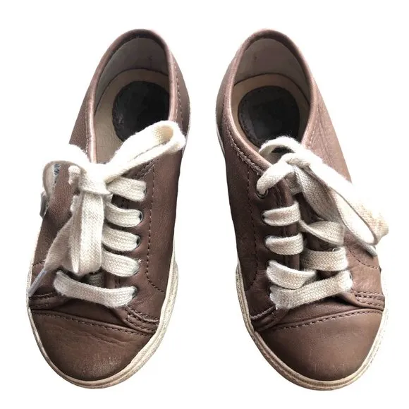 Frye Chambers Low Sneaker in Taupe