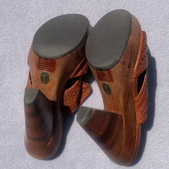 Frye Shoes 7 Sage Laser Cut Slide Leather Platform Stacked Heel Sandal Wood