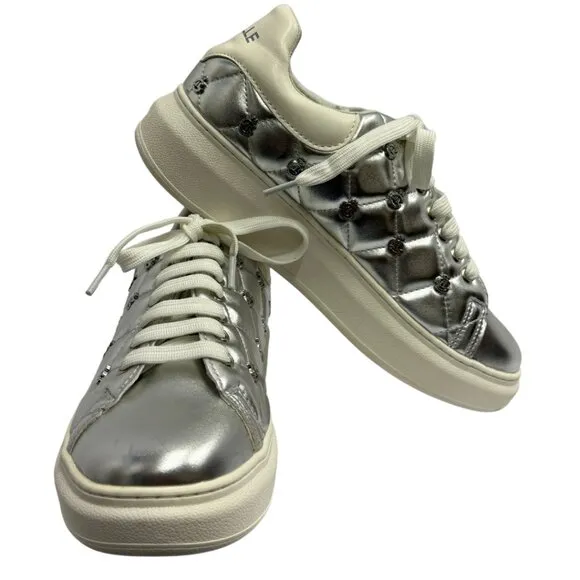 GAëLLE Silver Metallic Sneakers