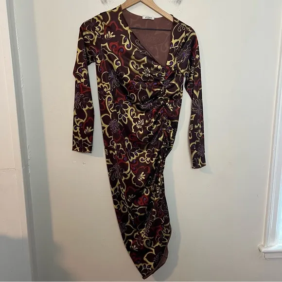GIMAGUAS- Zug Dress Brown Asymmetrical Mesh Floral Classic Boho Cocktail