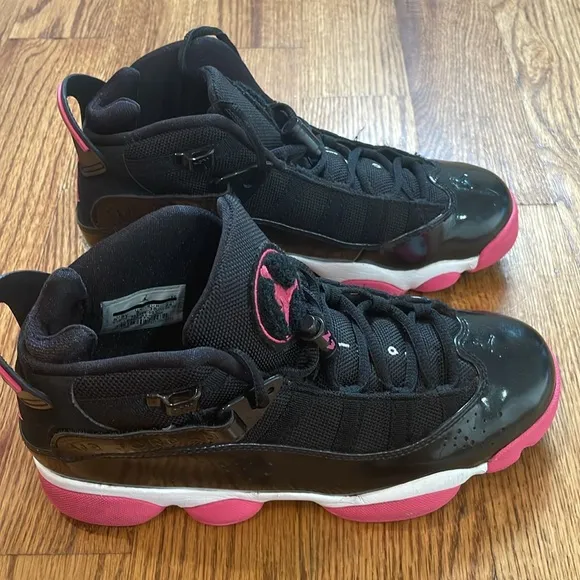 Girl’s Jordan Brand Black/Pink 6 Rings Sneakers/Shoes. Size 5.5Y.