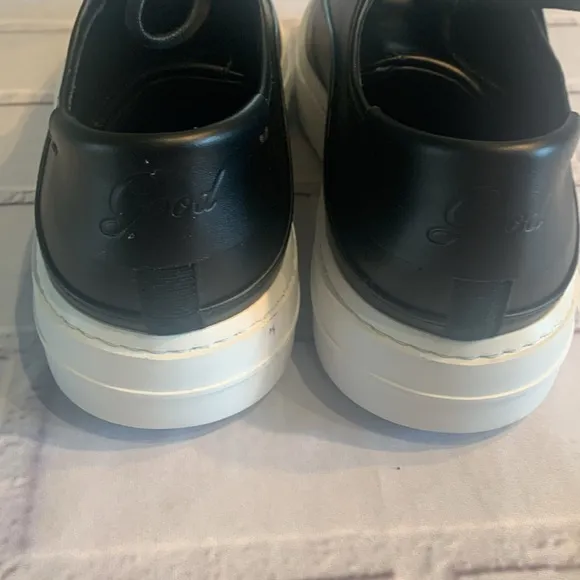 Good Man Brand sneakers