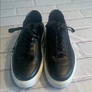 Good Man Brand sneakers