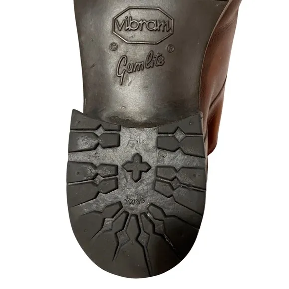 Gravati by Arthur Beren Derby style plain-toe, lace-up shoes, made in Italy