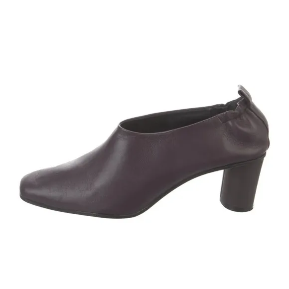 Gray Matters Micol Pumps