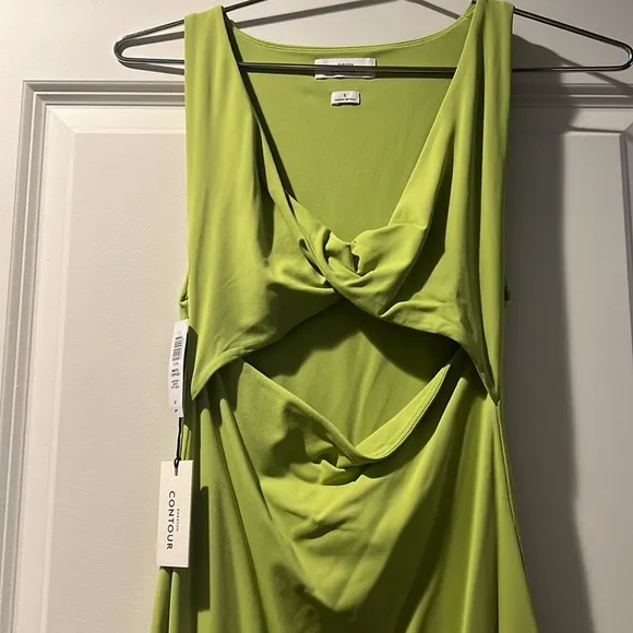 Green Sleeveless Dress