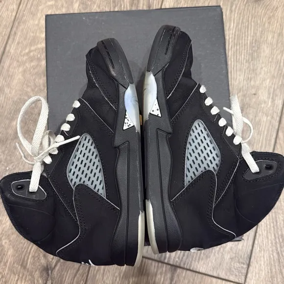 GUC Little Kids Jordan 5V Black Metallic Size 13.5C