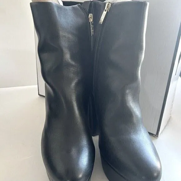 GUESS Women's Crafty 9.5M Heavy Platform Booties boots high heels,  club shoes