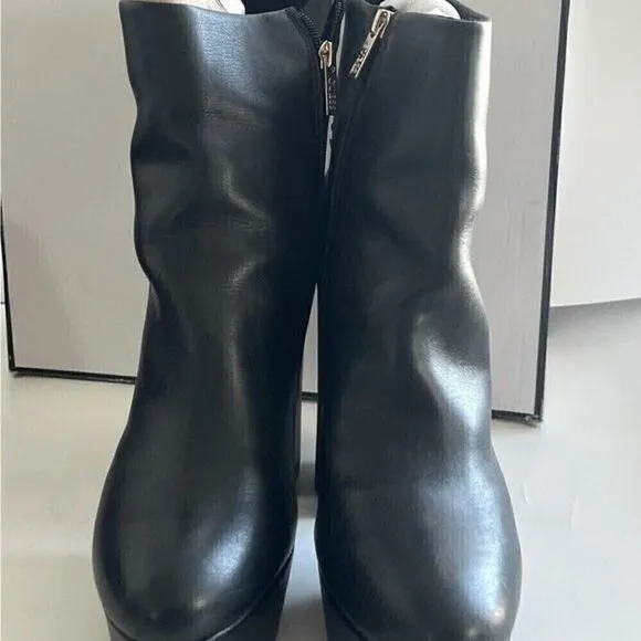 GUESS Women's Crafty 9.5M Heavy Platform Booties boots high heels,  club shoes