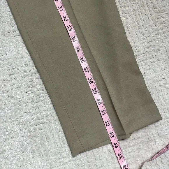 Haggar Premium Comfort Dress Pant Classic Fit 36x32 pants