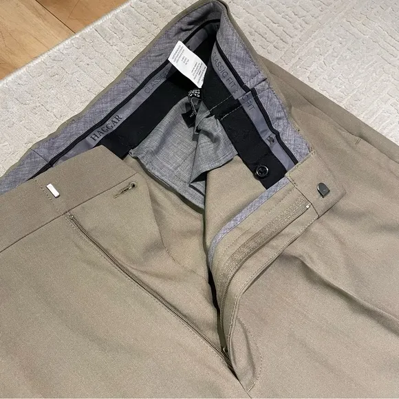 Haggar Premium Comfort Dress Pant Classic Fit 36x32 pants