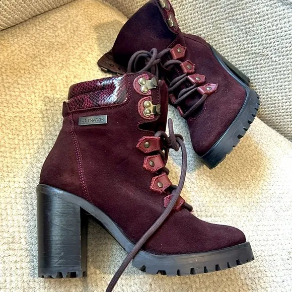🆕🏍️Harley-Davidson Suede Burgundy Lace-Up Ankle Booties