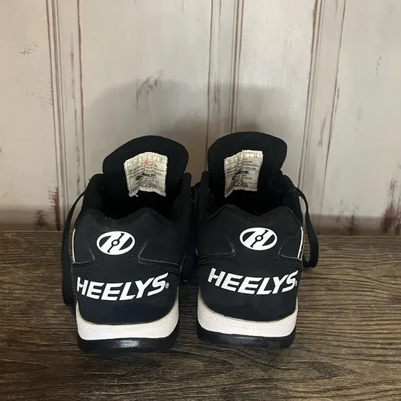 Heely’s Propel 2.0 Mens black white sneakers shoes 7