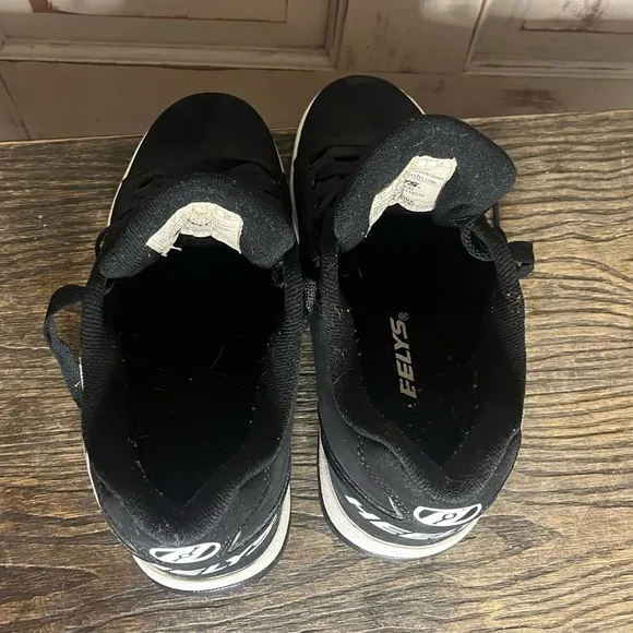Heely’s Propel 2.0 Mens black white sneakers shoes 7