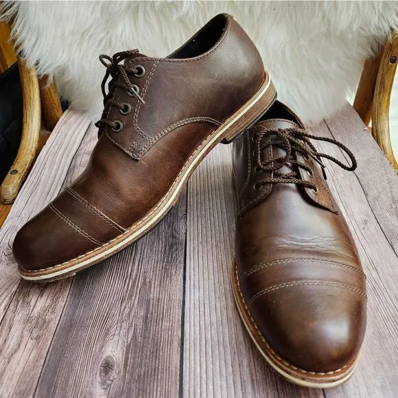 Helm Bradley cap toe teak leather lace-up Oxford shoes 8.5