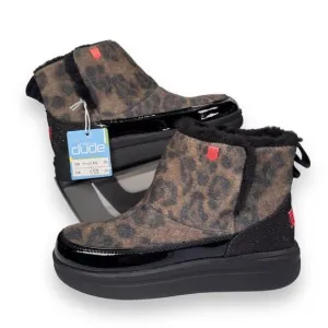 Hey Dude Mel Leo Black (Leopard) Boots Youth 4 Women's 5