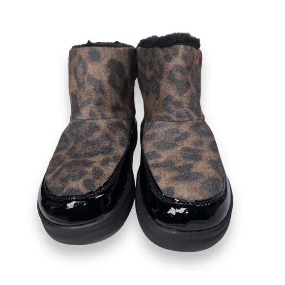 Hey Dude Mel Leo Black (Leopard) Boots Youth 4 Women's 5