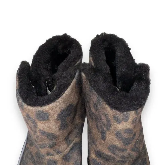 Hey Dude Mel Leo Black (Leopard) Boots Youth 4 Women's 5
