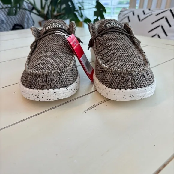 Hey Dude Wally Sox Casual Shoes Brown Women’s 10 Men’s 8