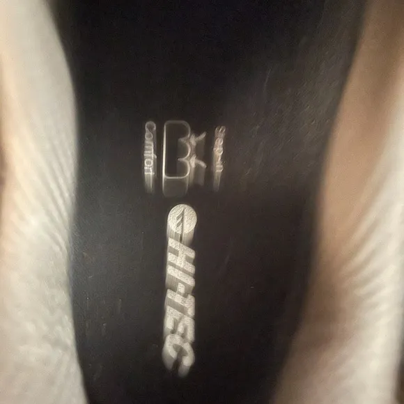 HI-TEC Ravus Vent Lux Low Waterproofs Size 8M